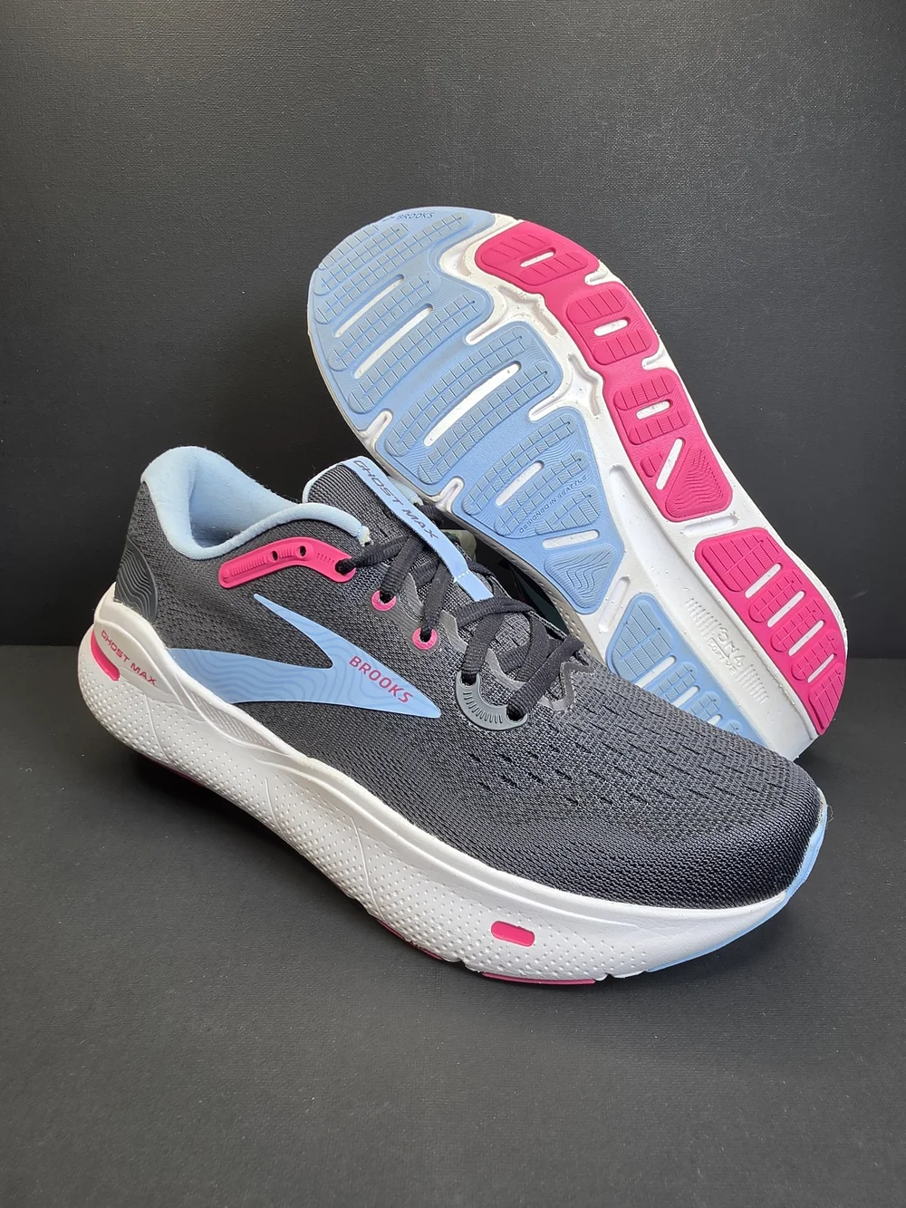 Brooks Ghost Max Women's Running Athletic Shoes Size 9.5 Ebony/Lilac Rose EUC